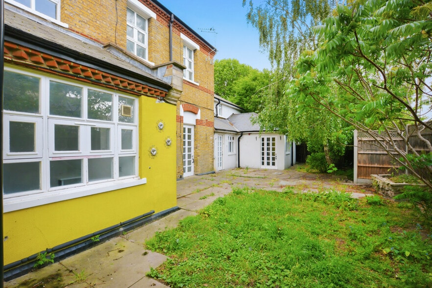 7 Langthorne Rd, London for sale - Building Photo - Image 2 of 10