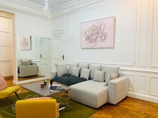 More details for 15 Rue De Marignan, Paris - Office to Rent