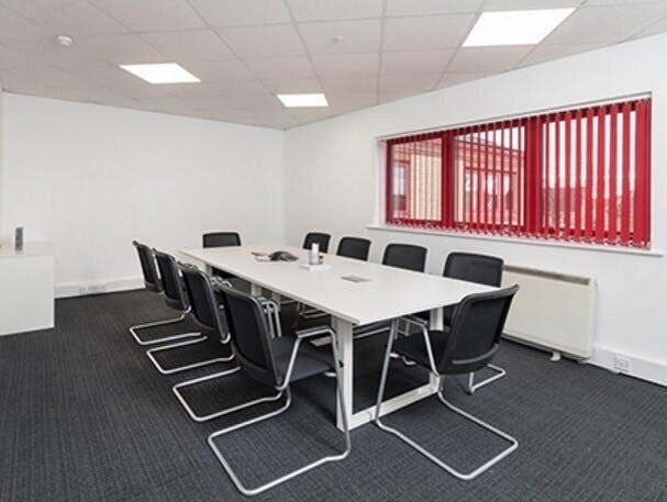 Oakdale Rd, York to rent Building Photo- Image 1 of 9