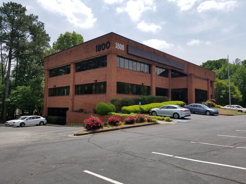 1800 Roswell Rd, Marietta, GA for rent - Building Photo - Image 1 of 6