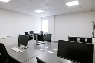 Wesley Sq, Hartlepool to rent Interior Photo- Image 2 of 5