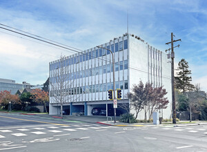 2000 Hearst Ave, Berkeley, CA for rent Building Photo- Image 2 of 15