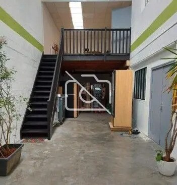 Industrial in Lisses to rent - Interior Photo - Image 1 of 3