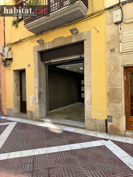 Retail in Vilanova i la Geltrú, Barcelona to rent - Building Photo - Image 2 of 4