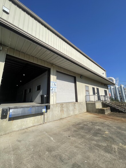 337 Industrial Dr, Jackson, MS for rent - Building Photo - Image 3 of 13