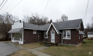 18 N Main St, Caseyville, IL for sale Primary Photo- Image 1 of 1