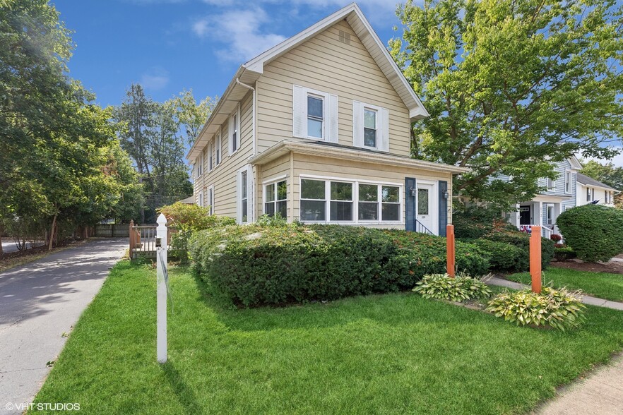 509 W Main St, West Dundee, IL for rent - Building Photo - Image 1 of 20