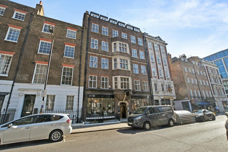 3-5 Duke St, London to rent - Building Photo - Image 1 of 25