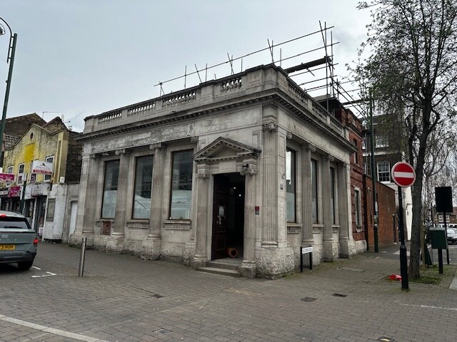 694 High Road Leytonstone, London for sale Primary Photo- Image 1 of 1