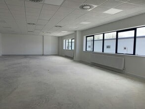 1-7 Fishers Grv, Portsmouth to rent Interior Photo- Image 1 of 2