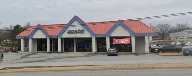 More details for 2395 Harrison St, Batesville, AR - Retail for Sale