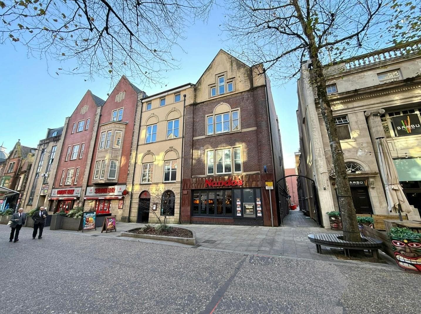 Wind St, Swansea to rent Building Photo- Image 1 of 10