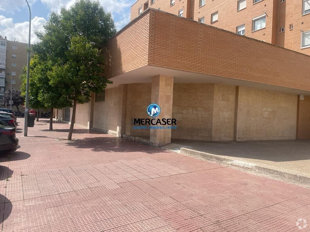 Retail in Alcalá de Henares, Madrid to rent Interior Photo- Image 1 of 2