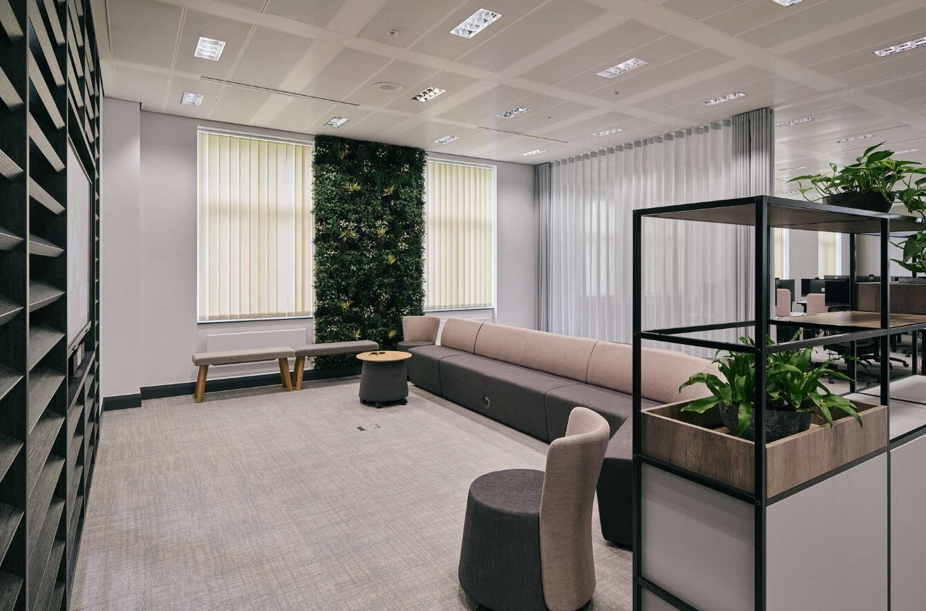 New Barn Ln, Cheltenham to rent Interior Photo- Image 1 of 9