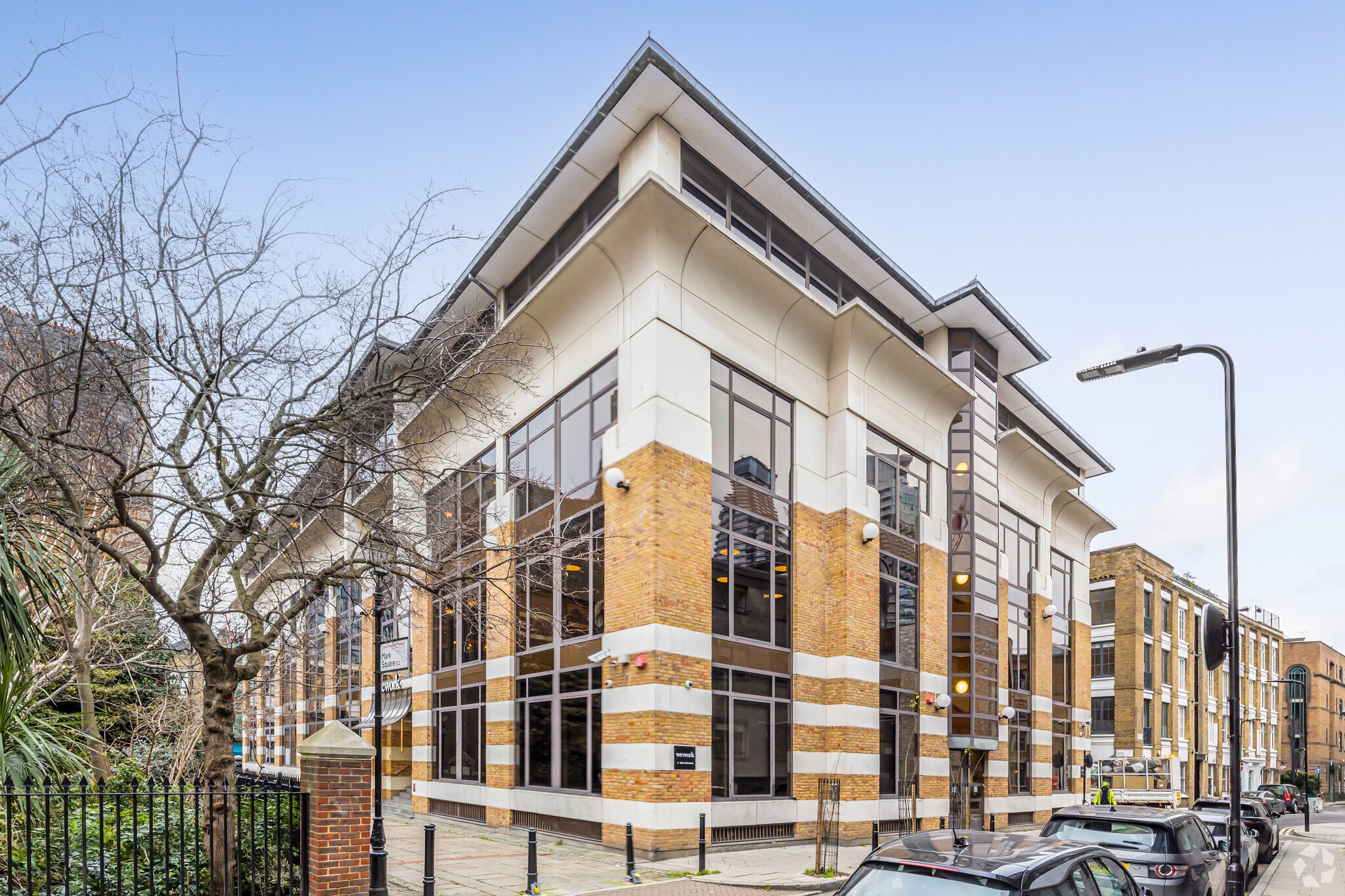 1 Mark Sq, London for sale Primary Photo- Image 1 of 1