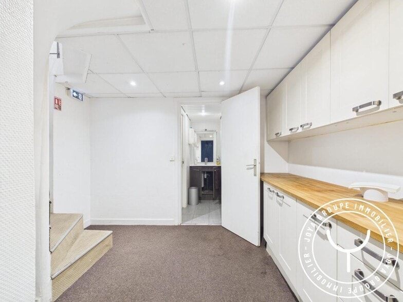 Office in Paris to rent - Interior Photo - Image 3 of 5