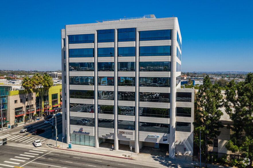 11300 W Olympic Blvd, Los Angeles, CA for rent - Building Photo - Image 1 of 4