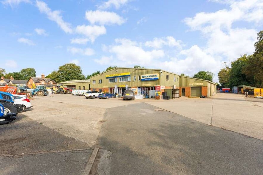 Ardley Rd, Middleton Stoney for sale - Building Photo - Image 2 of 4