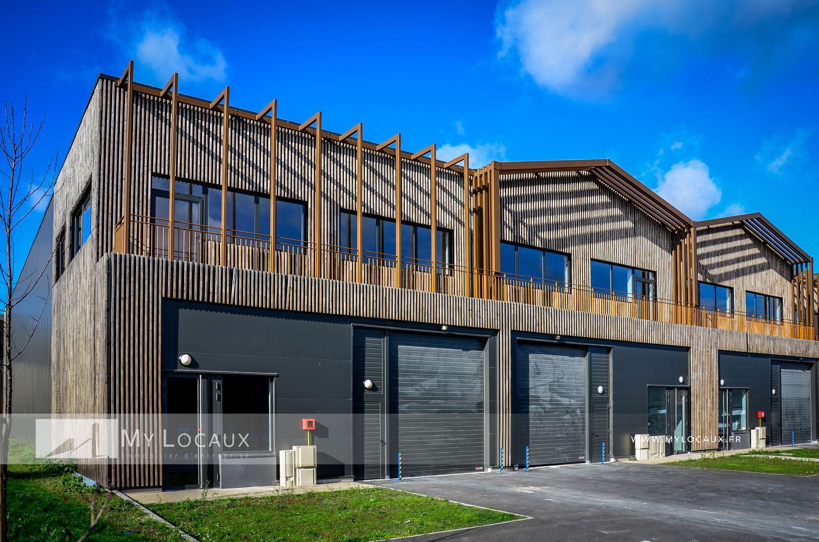 Light Industrial in Cormeilles-en-Parisis to rent Building Photo- Image 1 of 7