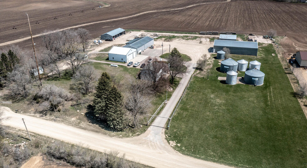 23870 Conrad Ave, Hampton, MN for sale - Primary Photo - Image 1 of 1