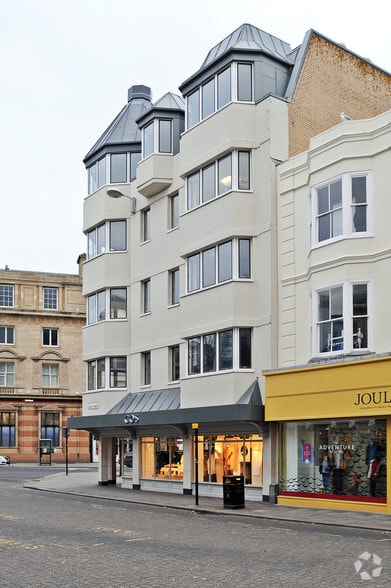 45 East St, Brighton to rent - Building Photo - Image 2 of 15