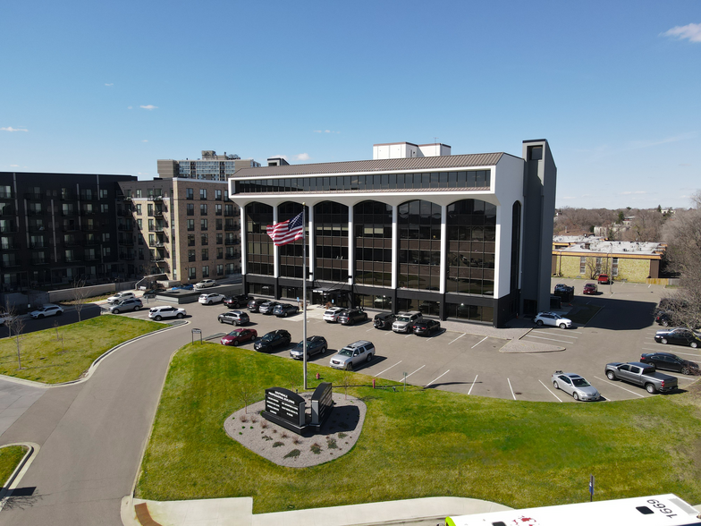 6550 York Ave, Edina, MN for rent - Building Photo - Image 1 of 9