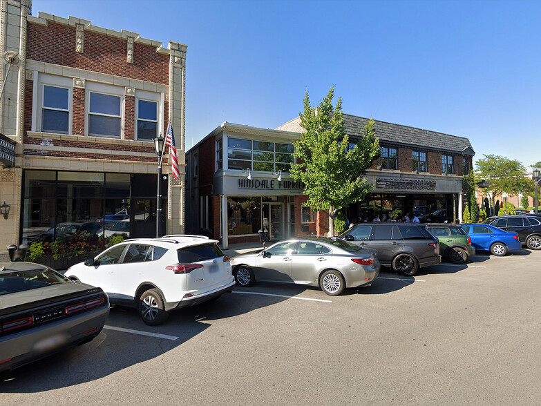 33 E 1st St, Hinsdale, IL for rent - Building Photo - Image 2 of 10