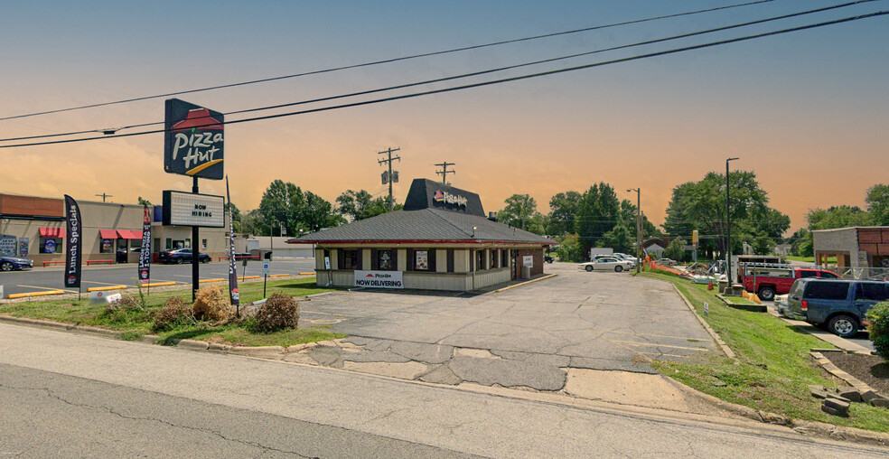 1208 W Main St, Fairfield, IL for sale - Primary Photo - Image 1 of 1