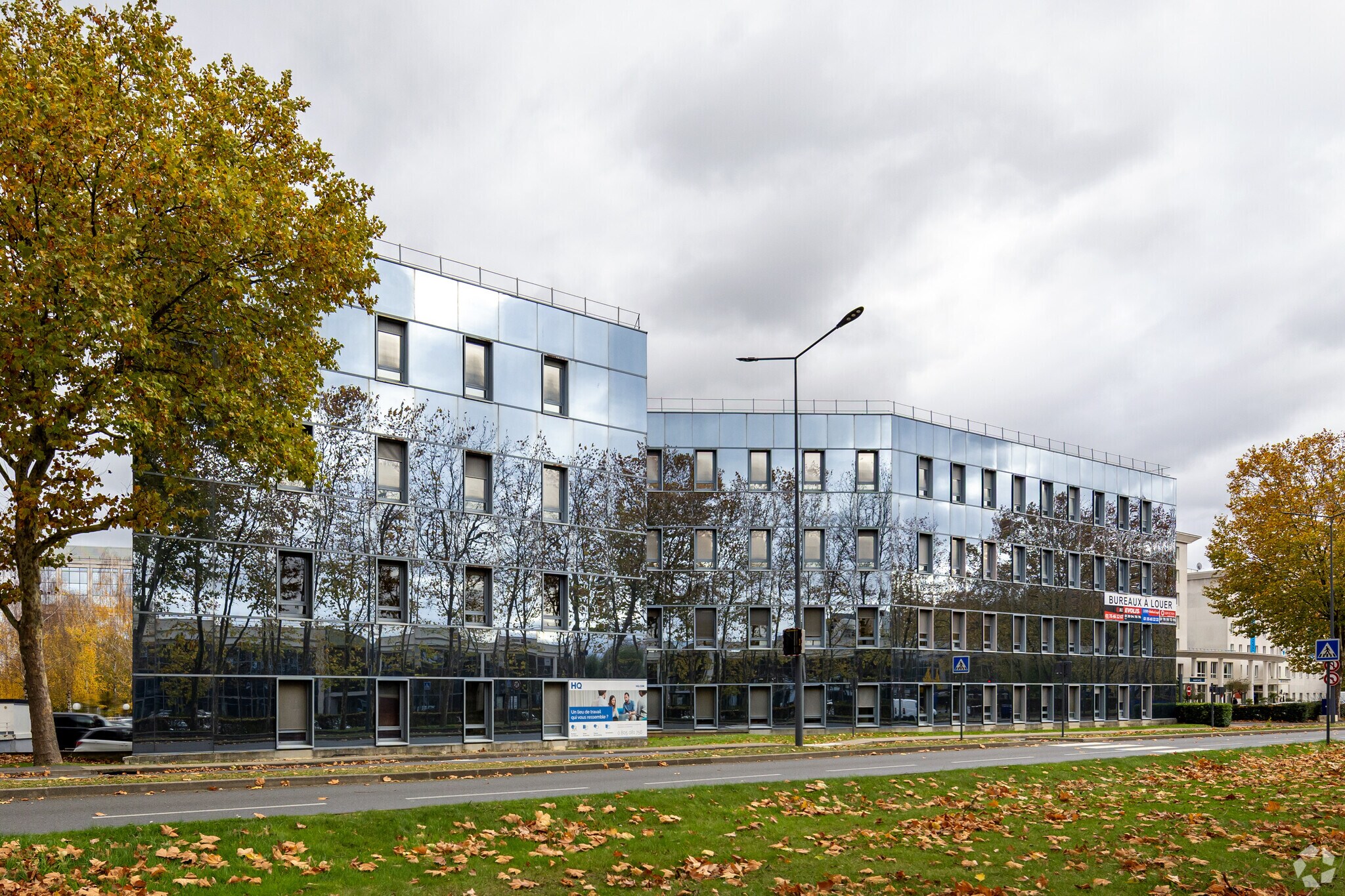 18 Place Des Nympheas, Villepinte to rent Primary Photo- Image 1 of 33