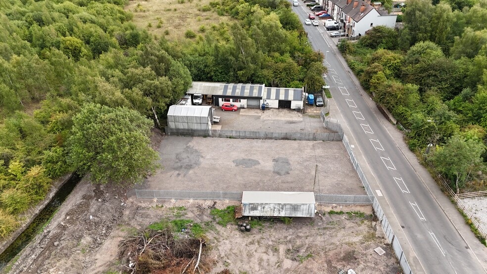 1 Bridge St, Swadlincote to rent - Aerial - Image 2 of 7
