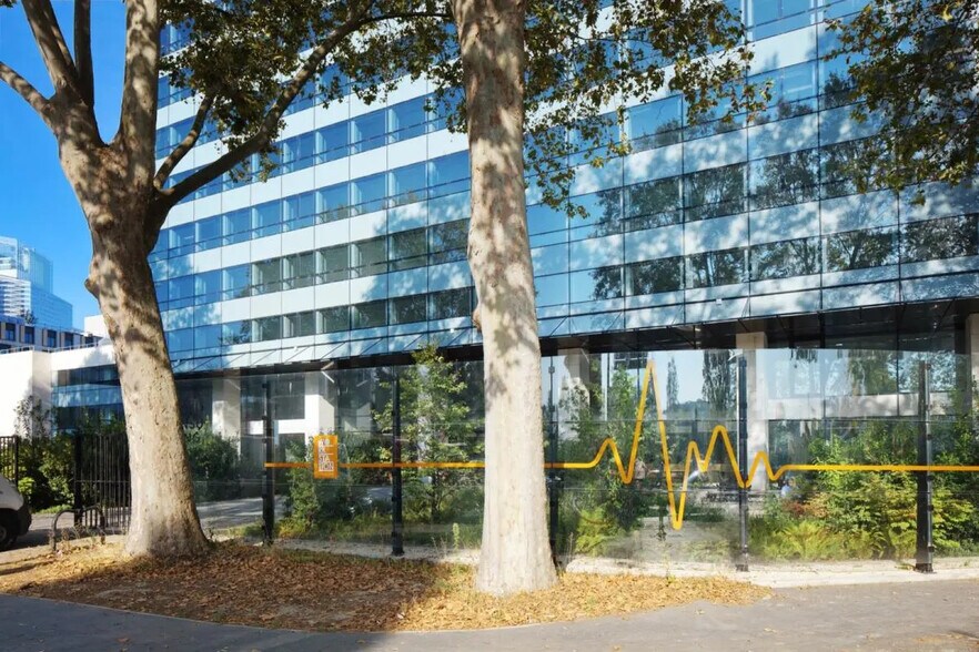 25 Quai Du Président Paul Doumer, Courbevoie to rent - Building Photo - Image 2 of 17