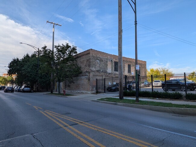 More details for 1740 W Webster Ave, Chicago, IL - Light Industrial to Rent