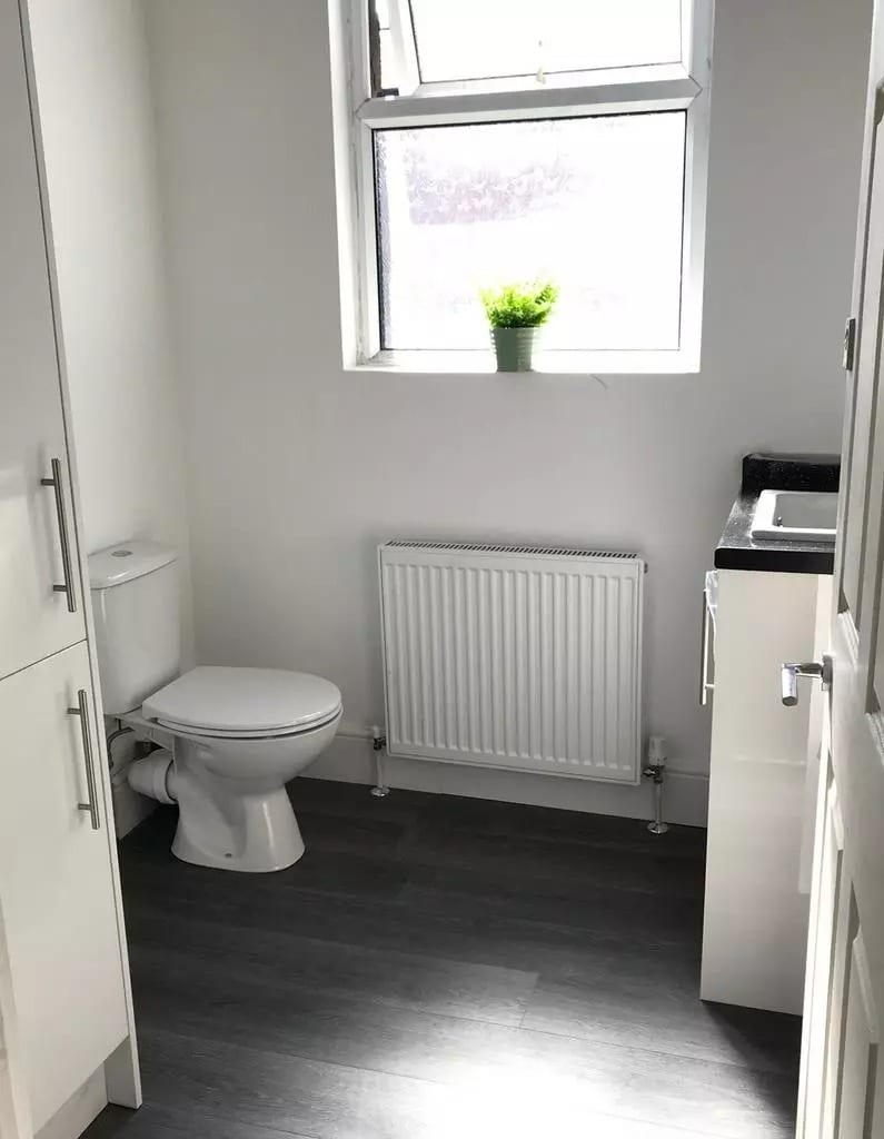 175 Chorley New Rd, Bolton to rent Interior Photo- Image 1 of 4