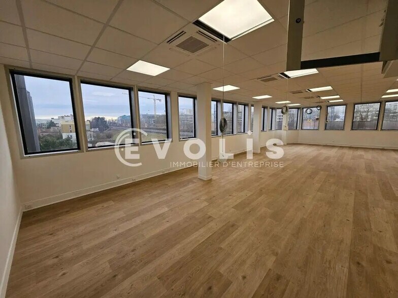 Office in Malakoff to rent - Interior Photo - Image 3 of 8