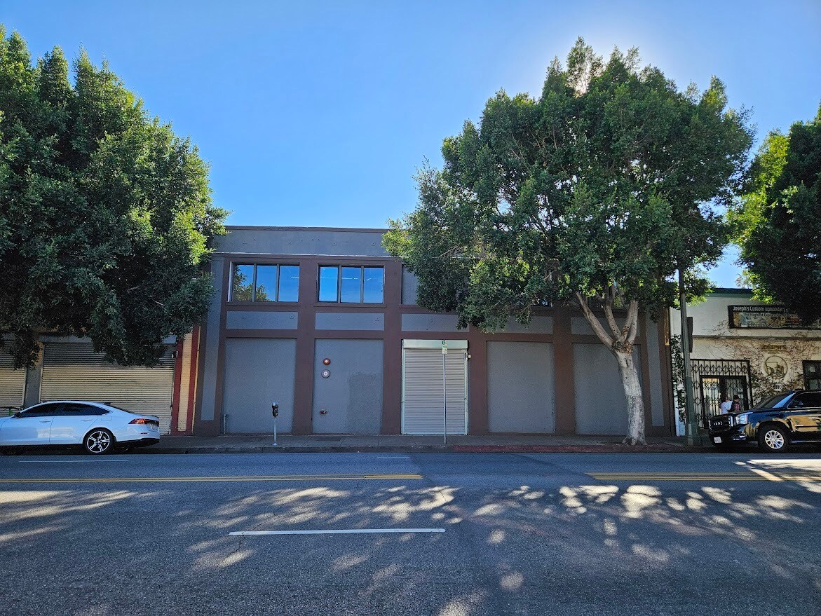 1810 W Pico Blvd, Los Angeles, CA to rent Building Photo- Image 1 of 19