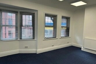 1 Portesbery Rd, Camberley to rent Interior Photo- Image 1 of 3