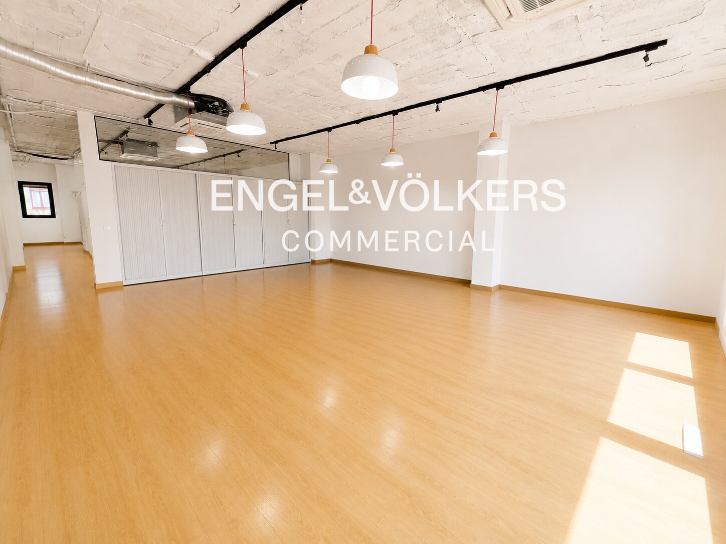 Office in Barcelona, Barcelona to rent Interior Photo- Image 1 of 2