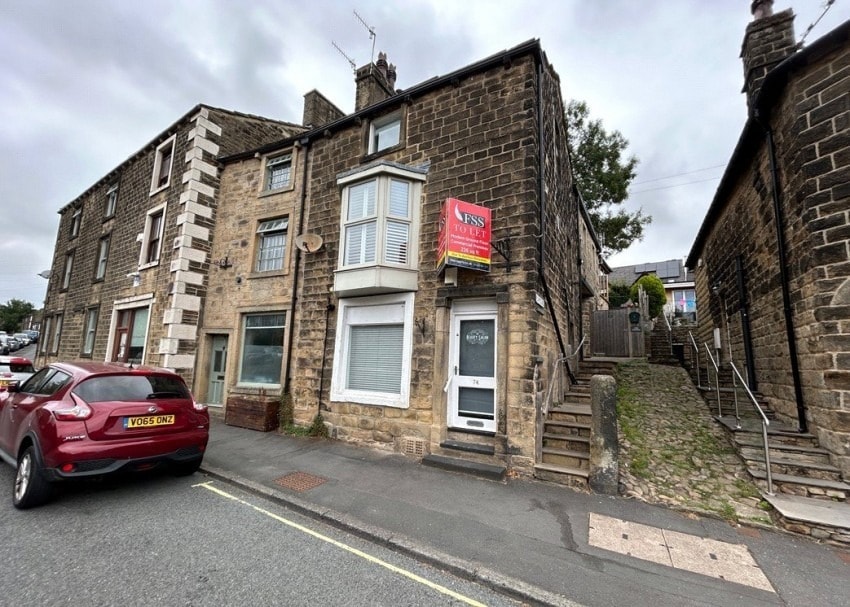 74 Main St, Ilkley for sale Primary Photo- Image 1 of 4