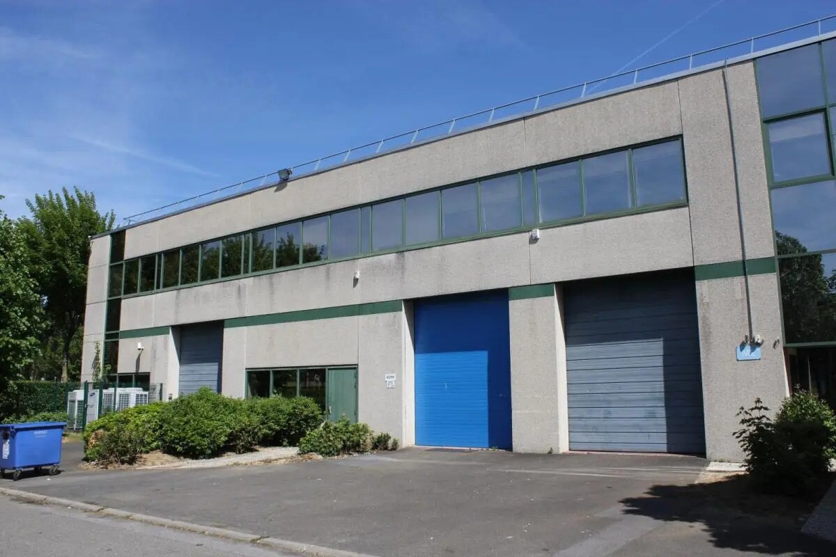 66 Rue Des Vanesses, Villepinte to rent Building Photo- Image 1 of 25