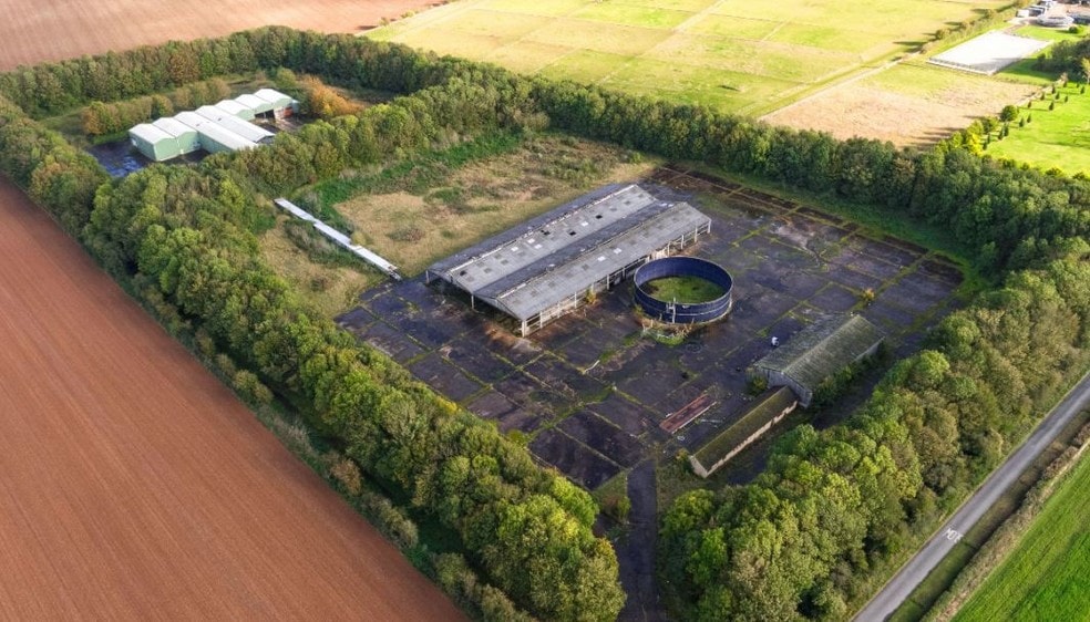 Former Sunhill Mushroom Composting Facility, Poulton to rent - Aerial - Image 1 of 1