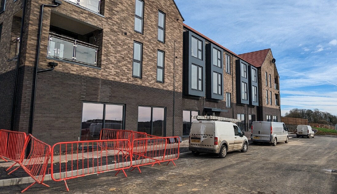 42 Starling Way, Daventry to rent Building Photo- Image 1 of 2