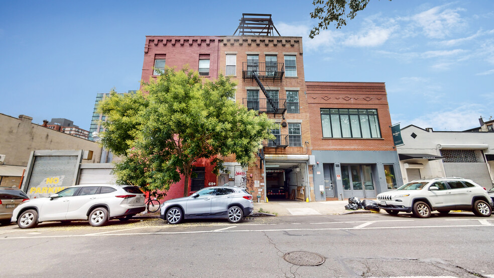 621 Bergen St, Brooklyn, NY for rent - Primary Photo - Image 1 of 2