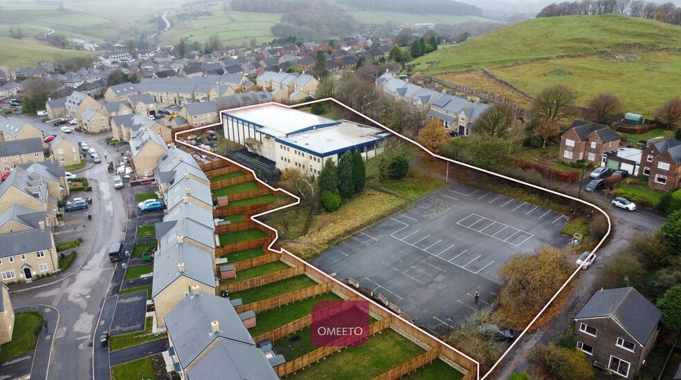 Trenchard Dr, Buxton to rent - Primary Photo - Image 1 of 7