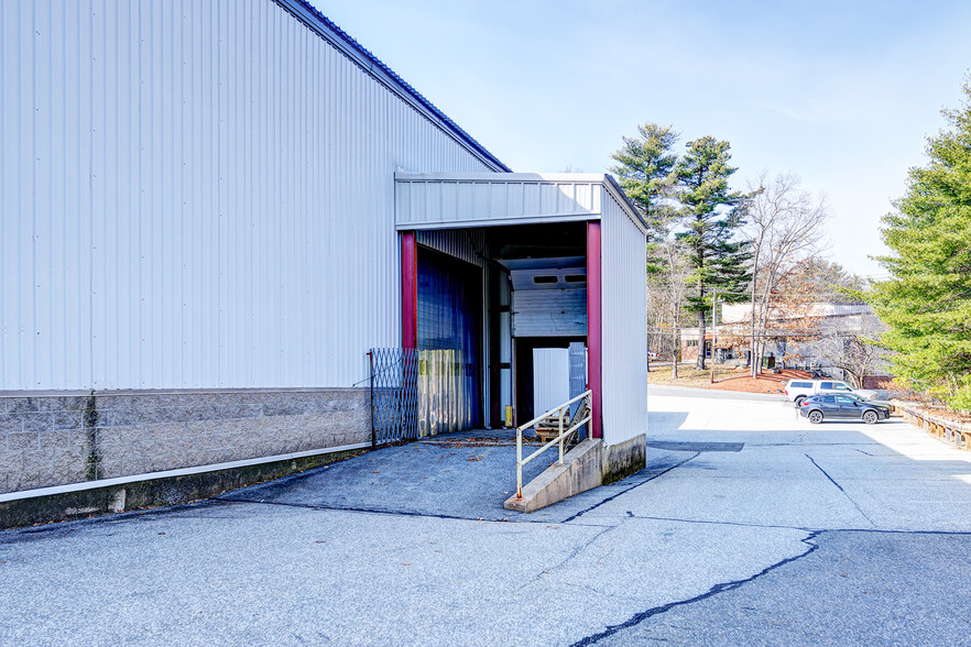 3 Industrial Way, Salem, NH for rent - Building Photo - Image 3 of 8