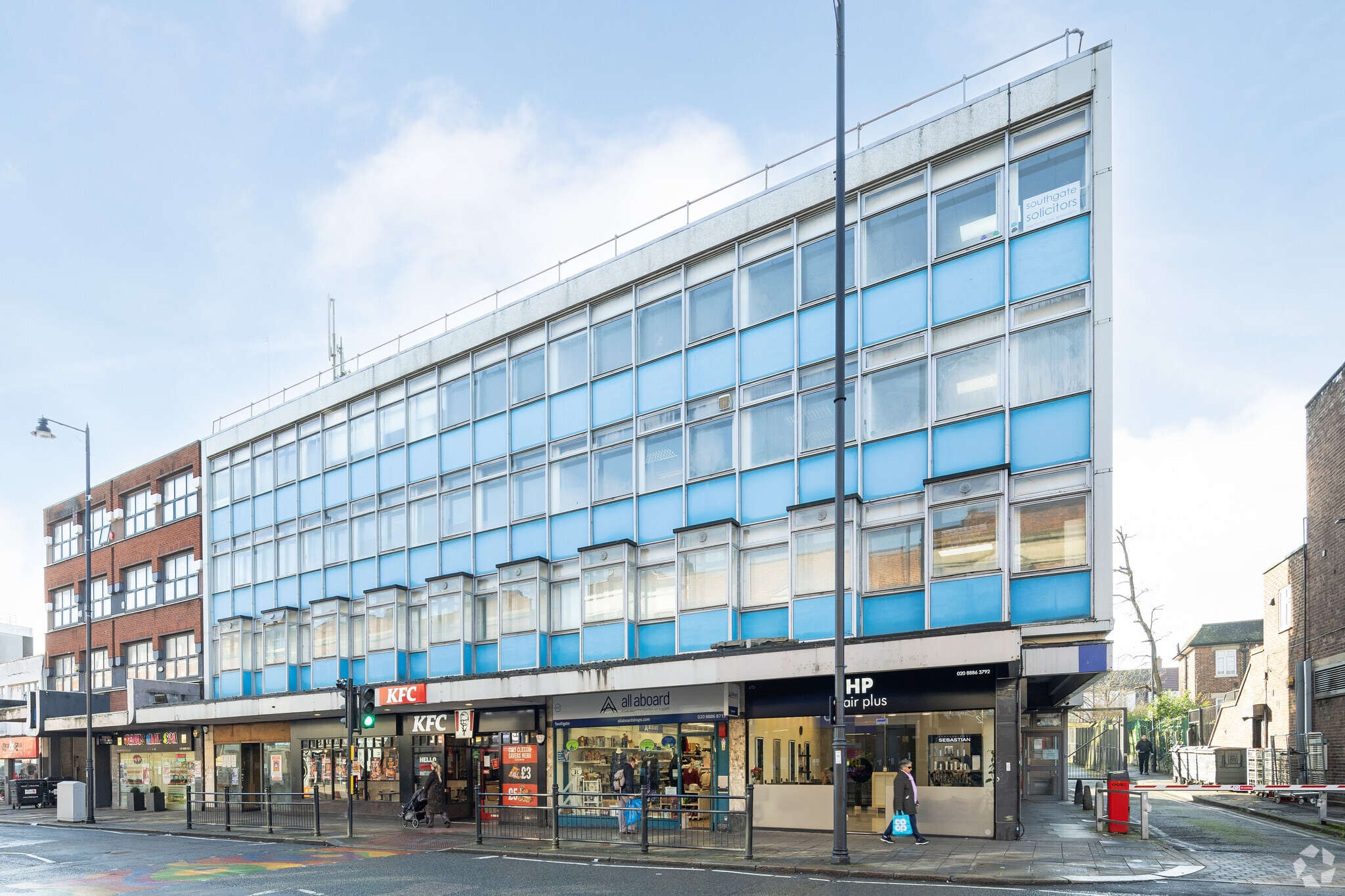 47 Chase Side, London for sale Primary Photo- Image 1 of 1