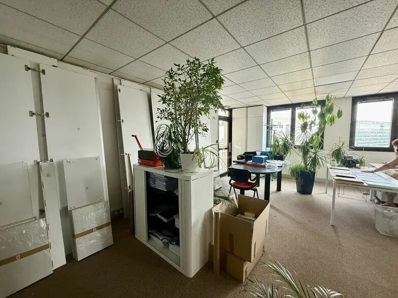 Office in Lyon to rent - Interior Photo - Image 2 of 29