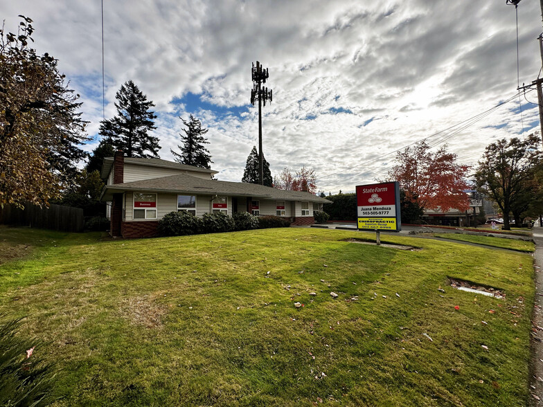 4304-4322 SE 182nd Ave, Gresham, OR for rent - Primary Photo - Image 1 of 7