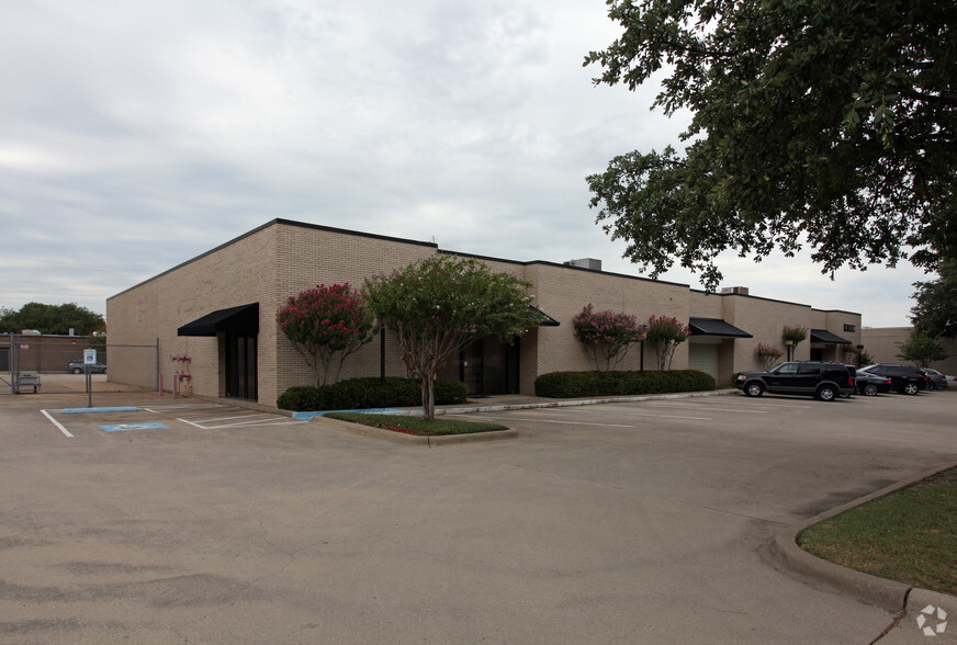 13765 Beta Rd, Farmers Branch, TX for rent - Primary Photo - Image 1 of 2