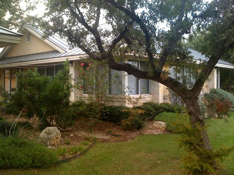 1862 W Bitters Rd, San Antonio, TX for sale - Primary Photo - Image 1 of 1