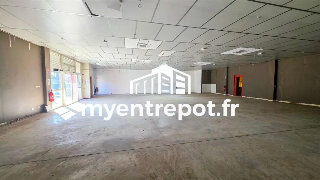 Light Industrial in Vitrolles to rent Interior Photo- Image 1 of 7